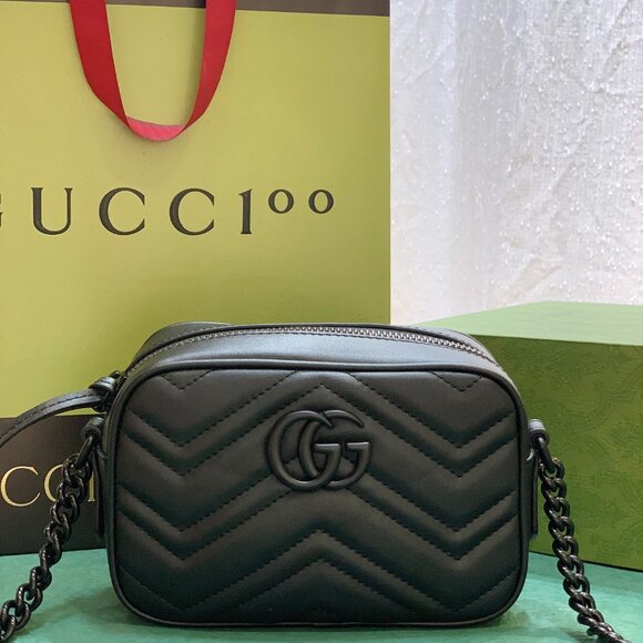 GUCCI Marmont Small Matelasse Shoulder Bag Black - Picture 1 of 9